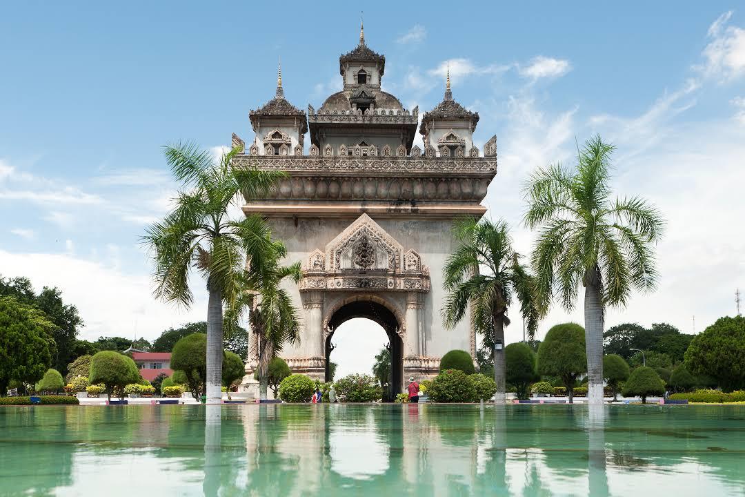 Patuxai Monument